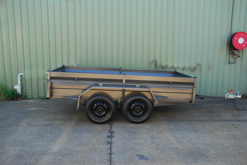 heavy duty tandem trailer with high sides